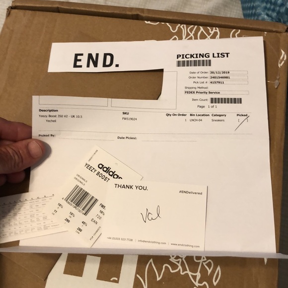 YEEZY BOOST 350 V2 US 11 OG box proof of purchase - Picture 8 of 13